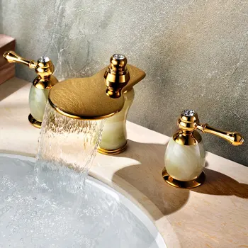 Роскошная Золотая Твердая латунь, Смесители для ванной комнаты с двойной ручкой и тремя отверстиями, золотой смеситель для бассейна с горячей и холодной водой, Водопадный Кран-M7865 Изображение