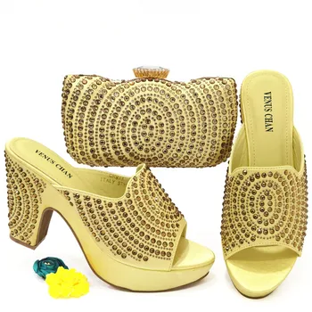 Комплект итальянской женской обуви и сумки золотистого цвета, украшенный стразами, Итальянская обувь с сумками в тон, летняя женская обувь для вечеринки Изображение
