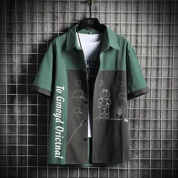 Летняя черная мужская рубашка с коротким рукавом 2023 Контрастного цвета, Свободная, с рисунком из мультфильма, в стиле пэчворк, Японская уличная Одежда, мода в стиле хип-хоп Изображение